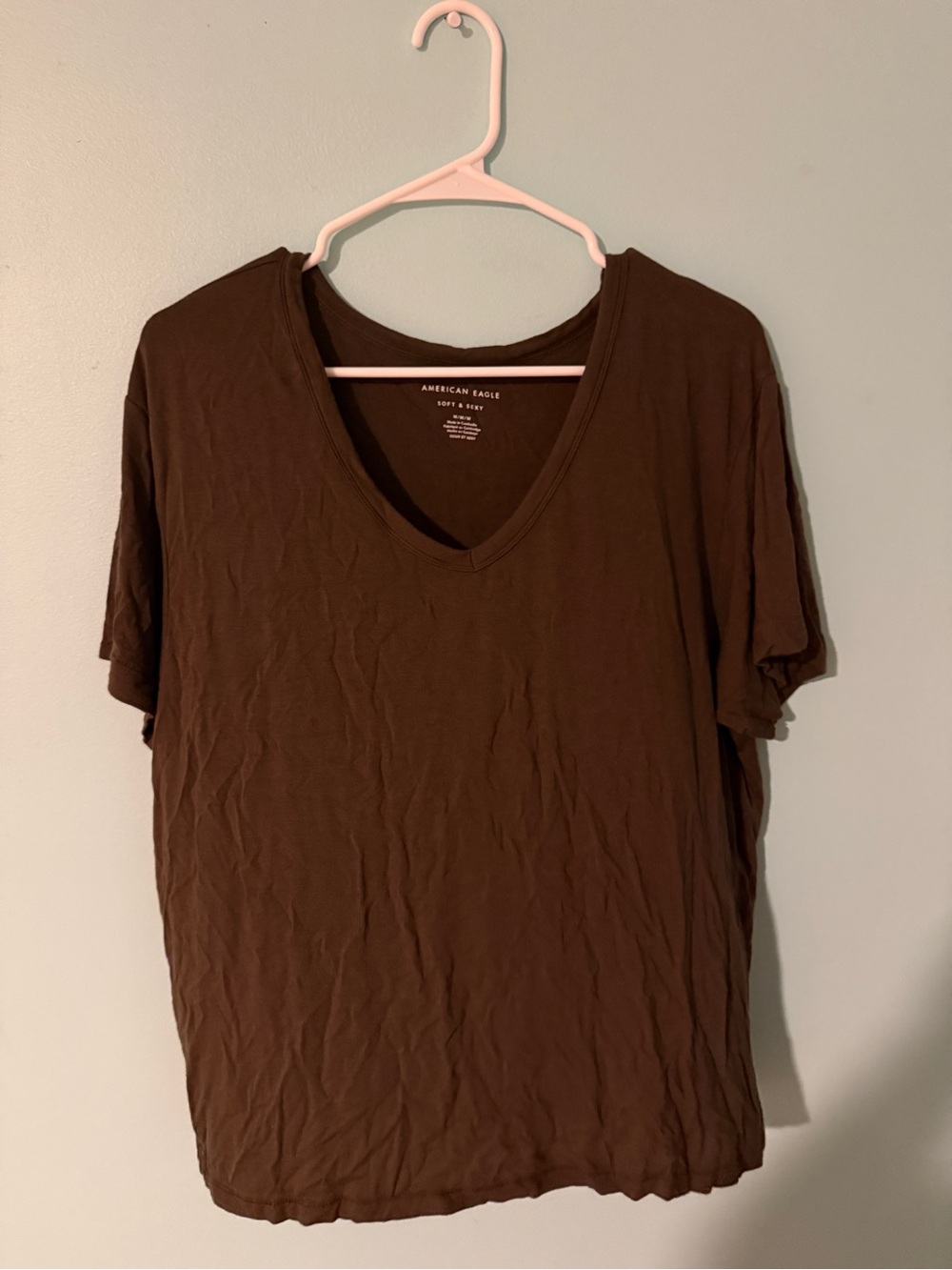 American Eagle Green V-Neck Tee